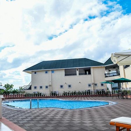 Faith Cricket Club & Resort ボーパール エクステリア 写真