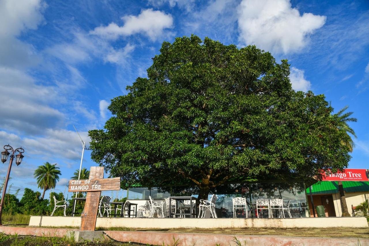 Faith Cricket Club & Resort ボーパール エクステリア 写真