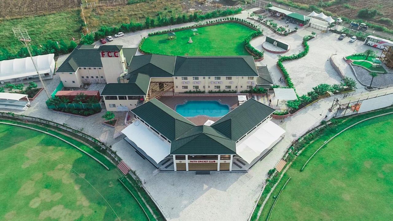 Faith Cricket Club & Resort ボーパール エクステリア 写真