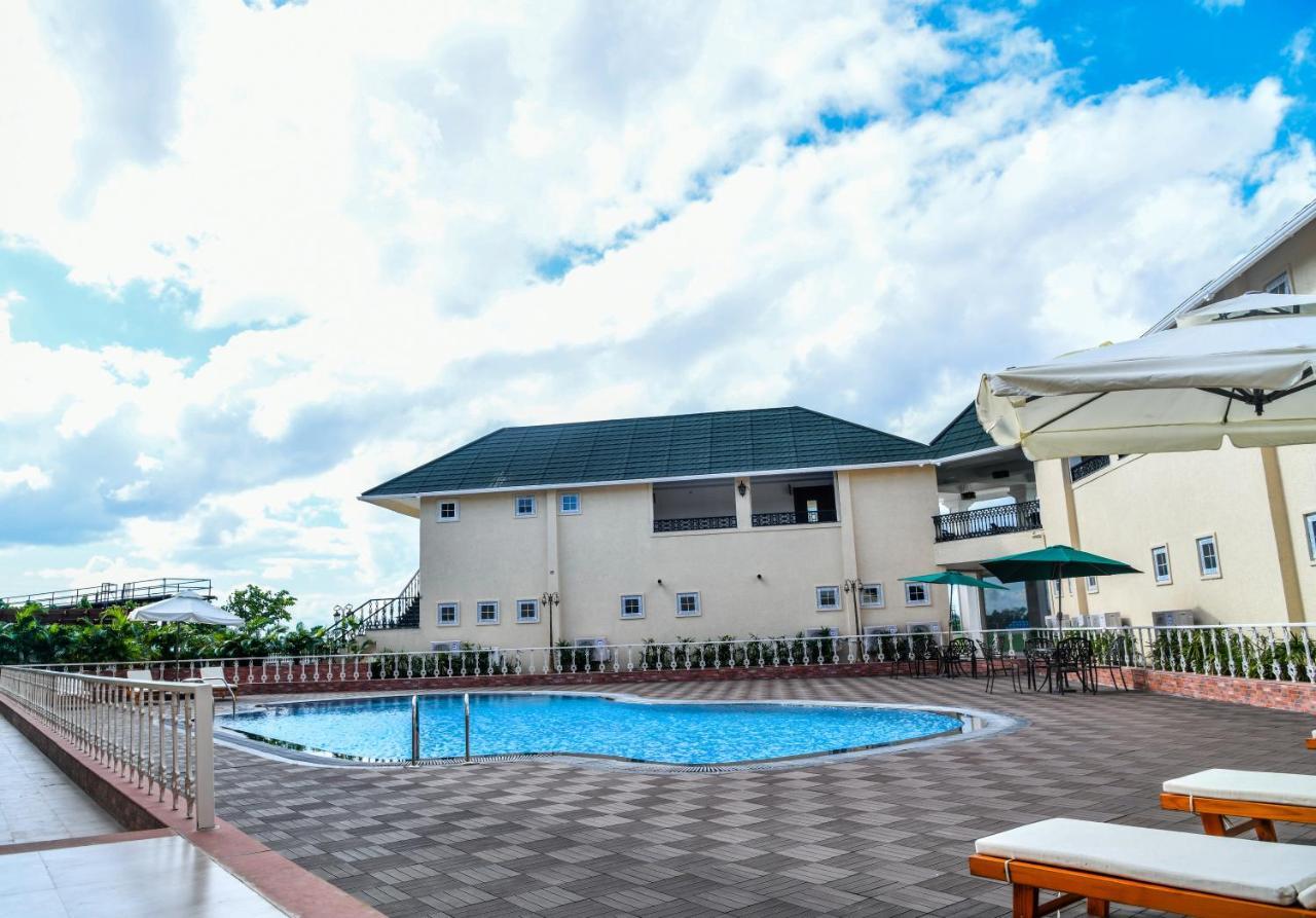 Faith Cricket Club & Resort ボーパール エクステリア 写真