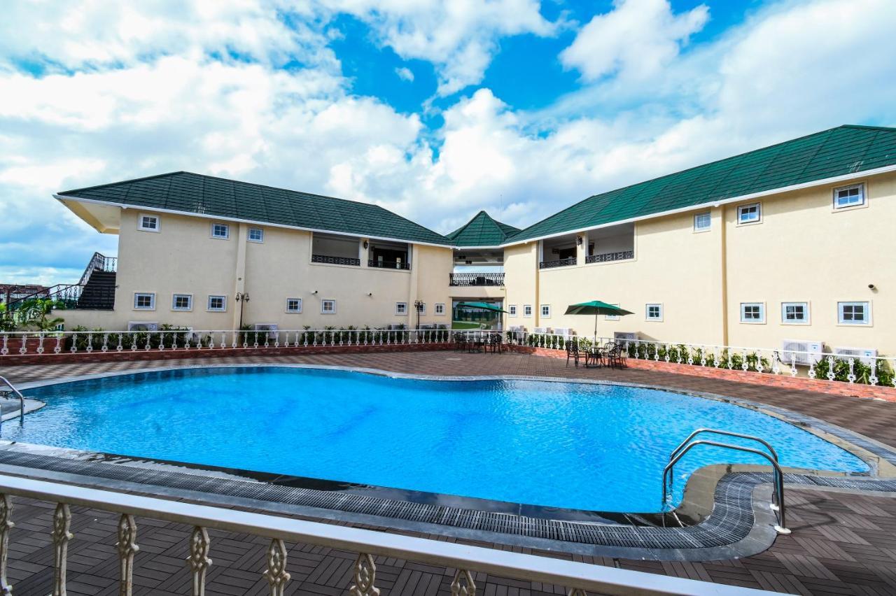 Faith Cricket Club & Resort ボーパール エクステリア 写真