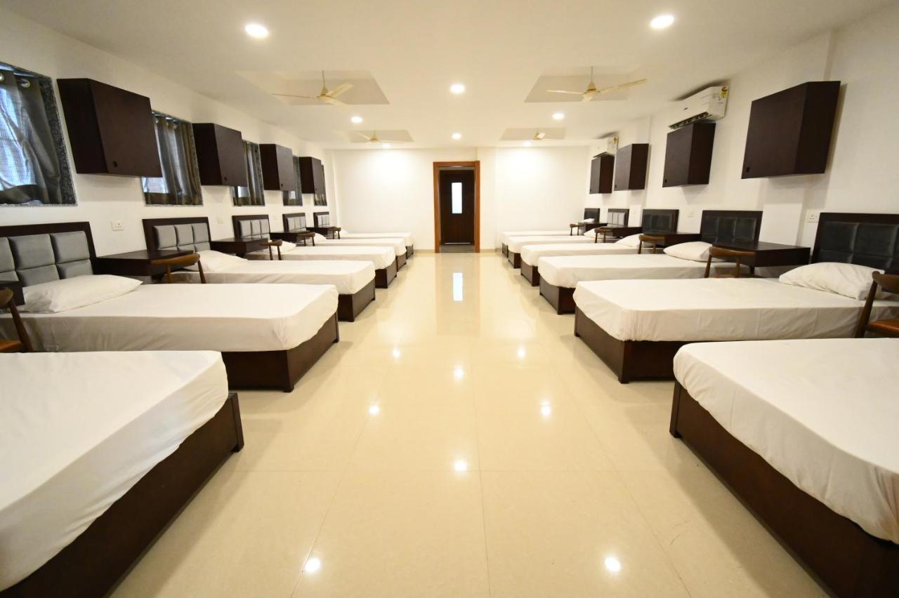 Faith Cricket Club & Resort ボーパール エクステリア 写真